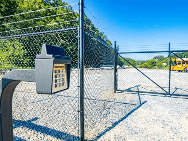 OUTDOOR DRY STORAGE